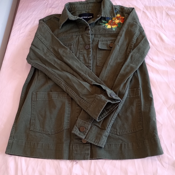 Who What Wear Olive Green Flower & Bird Embroidered Utility Jacket size M Floral - Picture 8 of 11